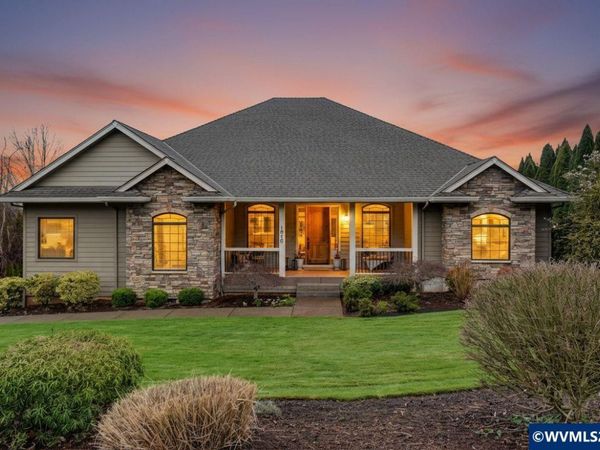 1970 Landaggard Dr NW, Salem, OR 97304