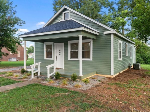 804 7th St, Tuscumbia, AL