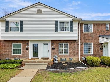 23117 Arthur Court , St. Clair Shores, MI 48080