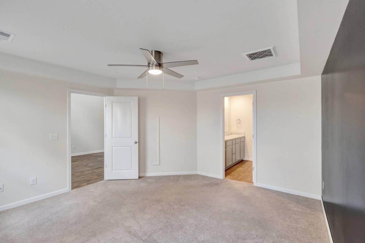 703 Hilchot Drive Photo 18