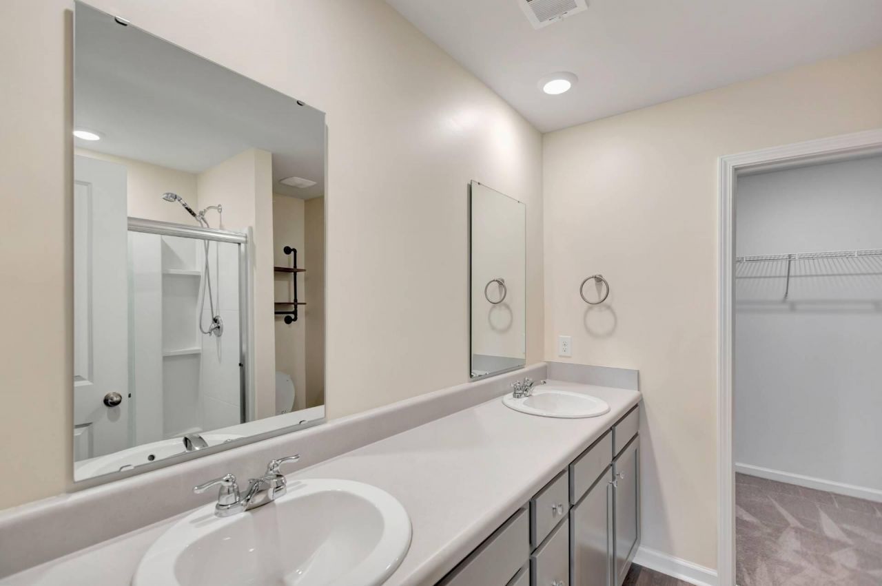 703 Hilchot Drive Photo 19