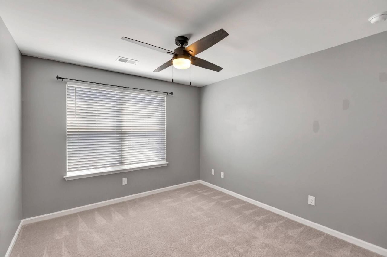 703 Hilchot Drive Photo 27