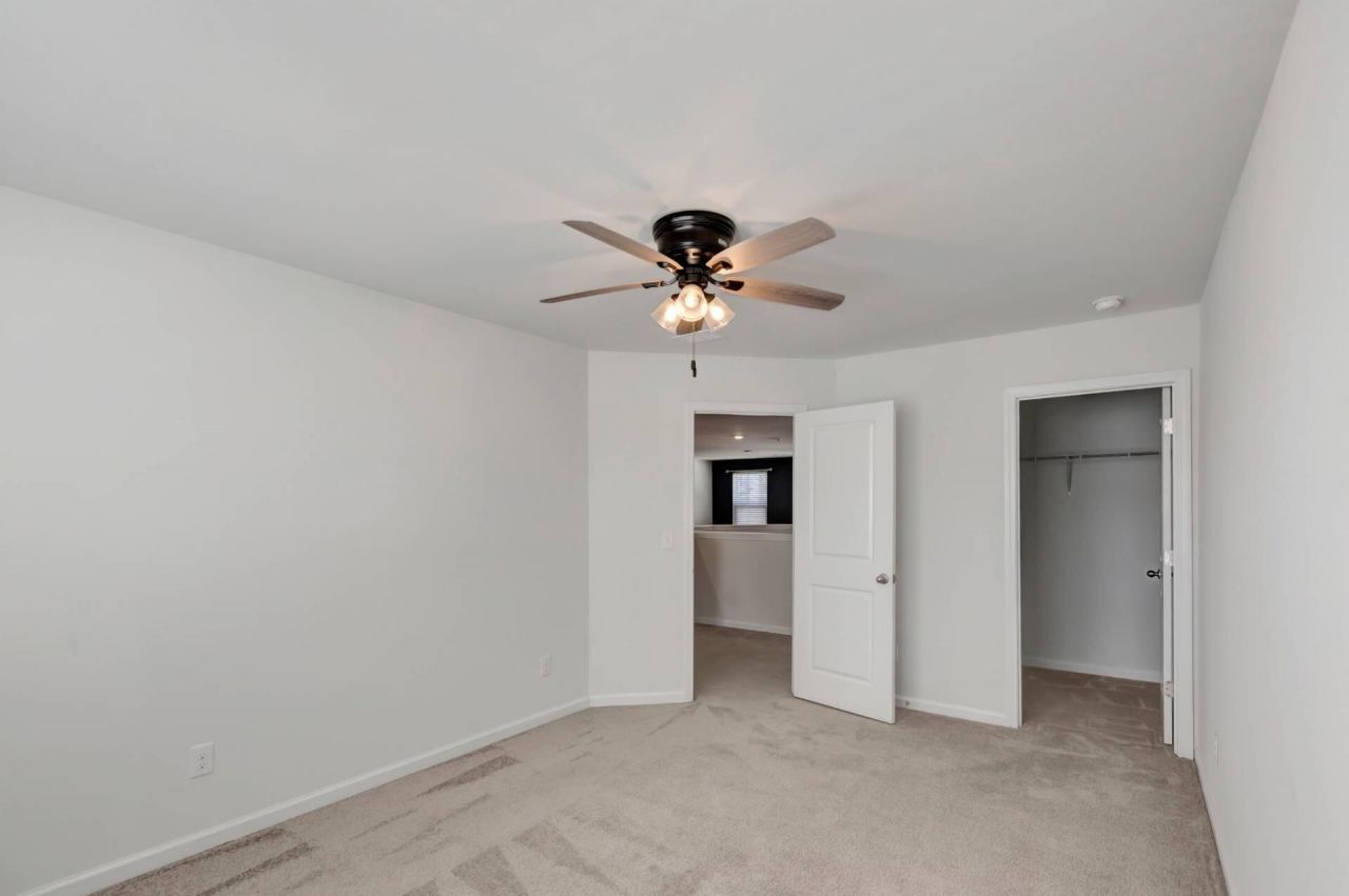 703 Hilchot Drive Photo 34