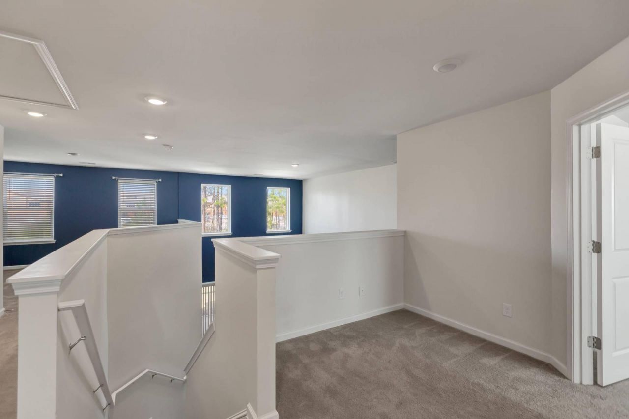 703 Hilchot Drive Photo 36