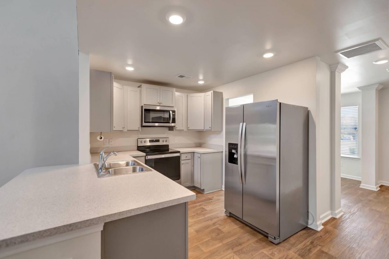 703 Hilchot Drive Photo 7