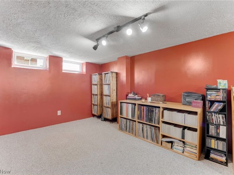 1677 Douglas Road, Wickliffe, OH 44092 Photo 19