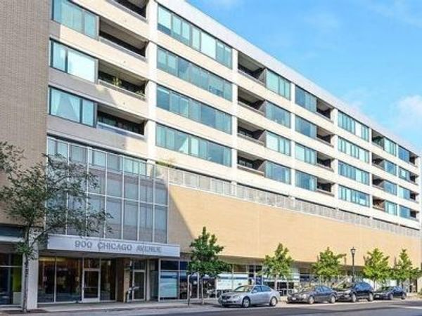 900 CHICAGO Avenue , Unit 609, Evanston, IL 60202