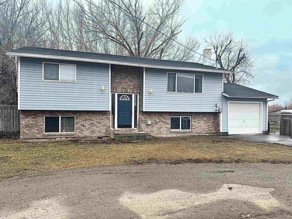 25 S 675 W, Blackfoot, ID 83221