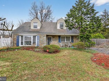 3272 PHILMONT AVENUE, HUNTINGDON VALLEY, PA 19006
