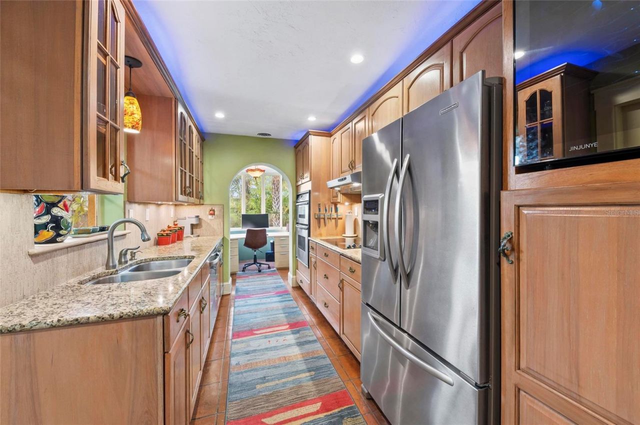 941 Virginia Drive, Sarasota, FL 34234 Photo