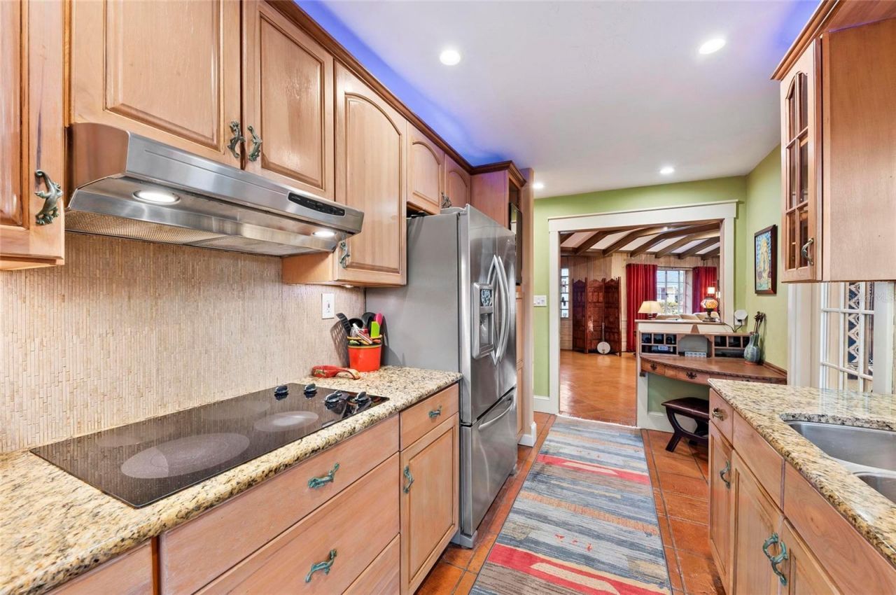 941 Virginia Drive, Sarasota, FL 34234 Photo