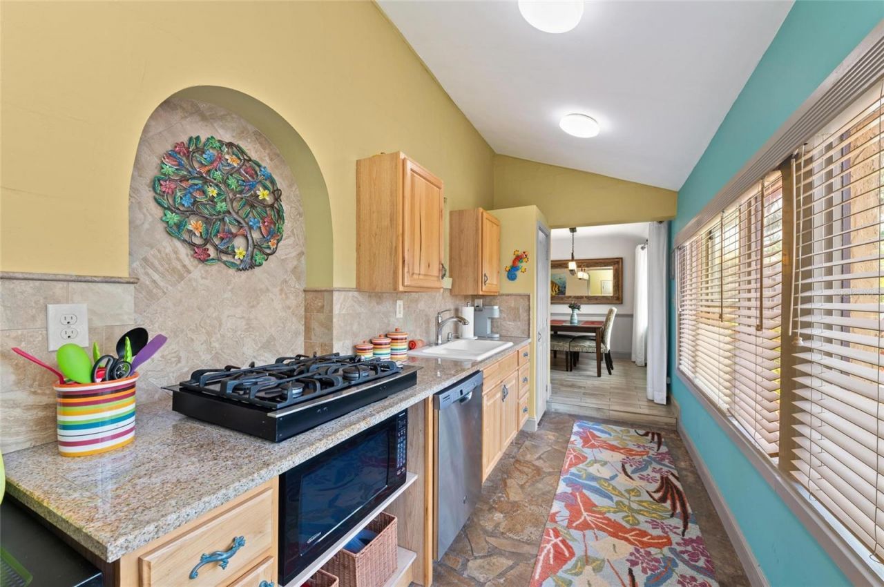 941 Virginia Drive, Sarasota, FL 34234 Photo