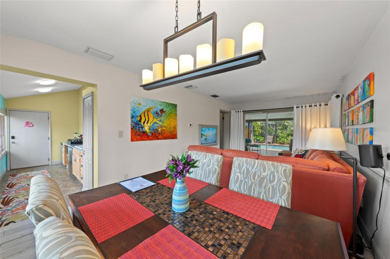 941 Virginia Drive, Sarasota, FL 34234 Photo