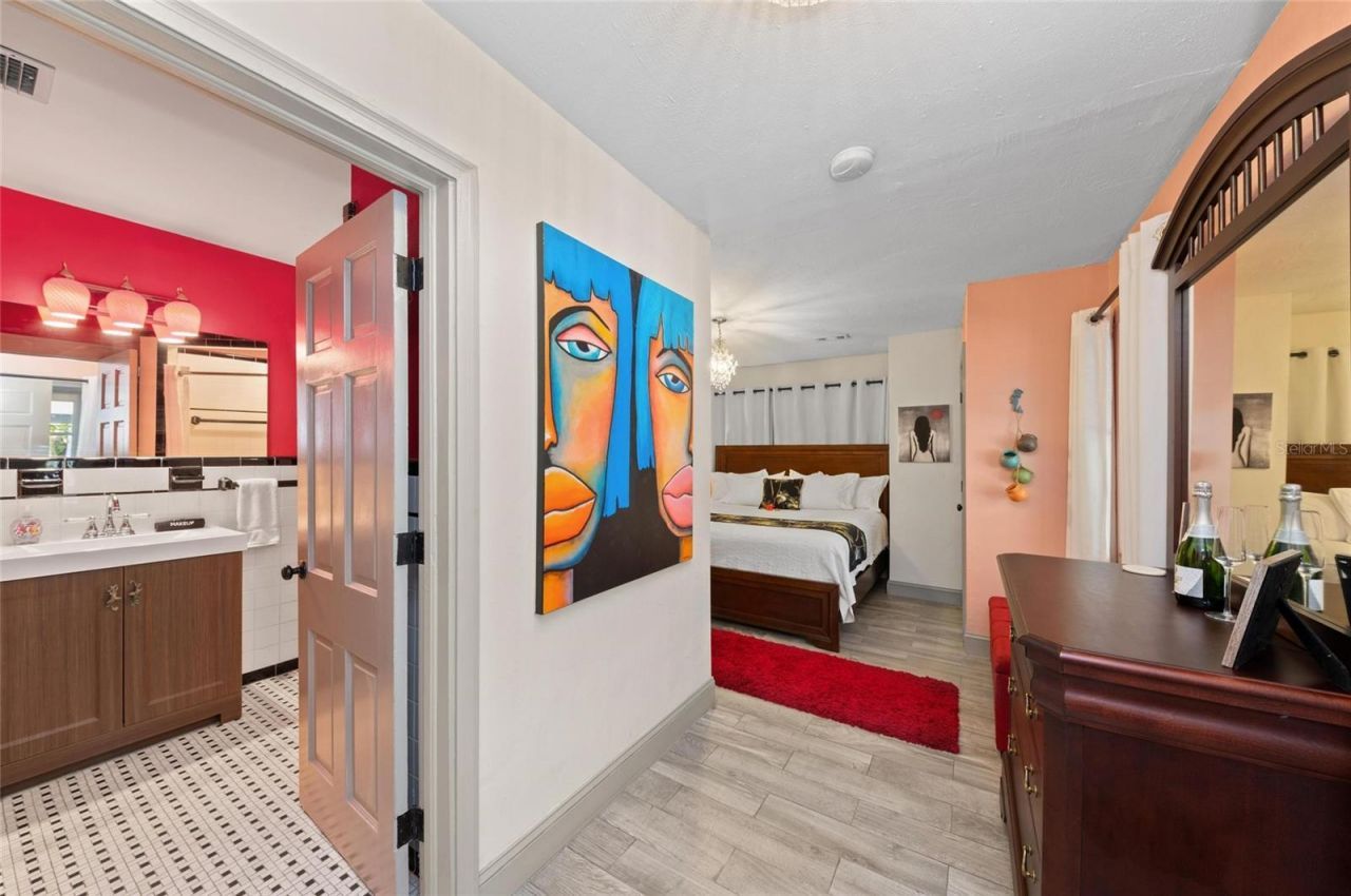 941 Virginia Drive, Sarasota, FL 34234 Photo