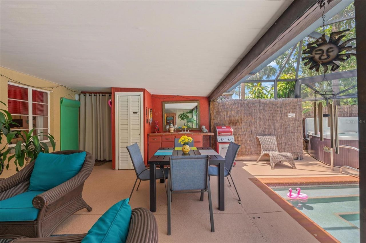 941 Virginia Drive, Sarasota, FL 34234 Photo