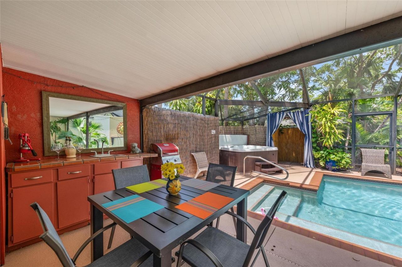 941 Virginia Drive, Sarasota, FL 34234 Photo