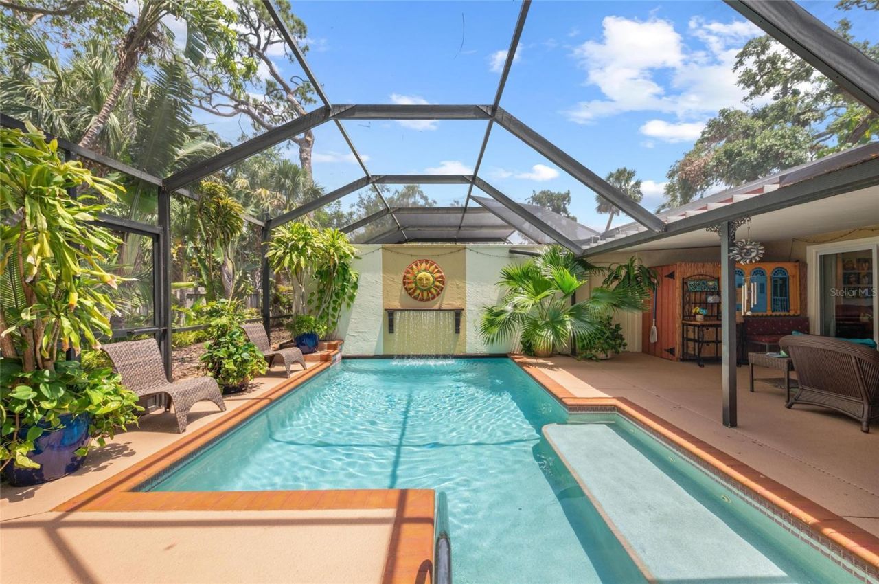 941 Virginia Drive, Sarasota, FL 34234 Photo