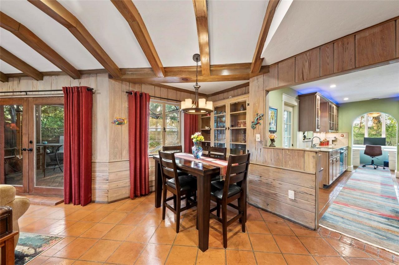 941 Virginia Drive, Sarasota, FL 34234 Photo