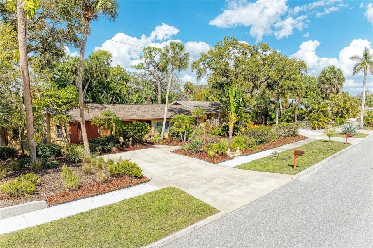 941 Virginia Drive, Sarasota, FL 34234 Photo