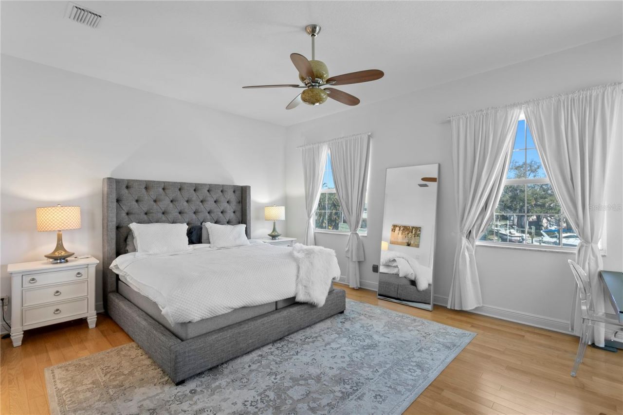 1867 Bayou Grande Boulevard Ne, Saint Petersburg, FL 33703 Photo