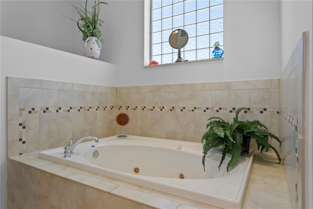 1867 Bayou Grande Boulevard Ne, Saint Petersburg, FL 33703 Photo