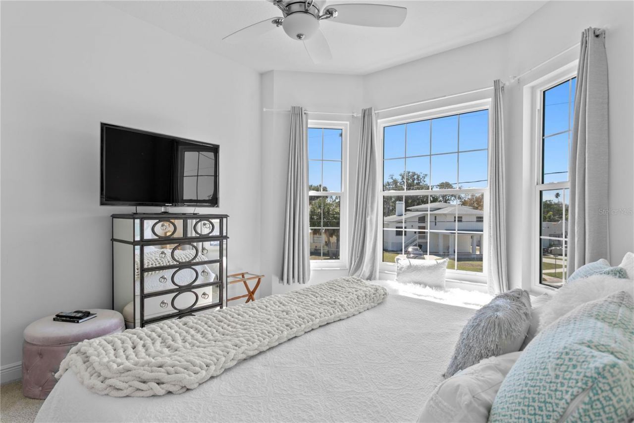 1867 Bayou Grande Boulevard Ne, Saint Petersburg, FL 33703 Photo