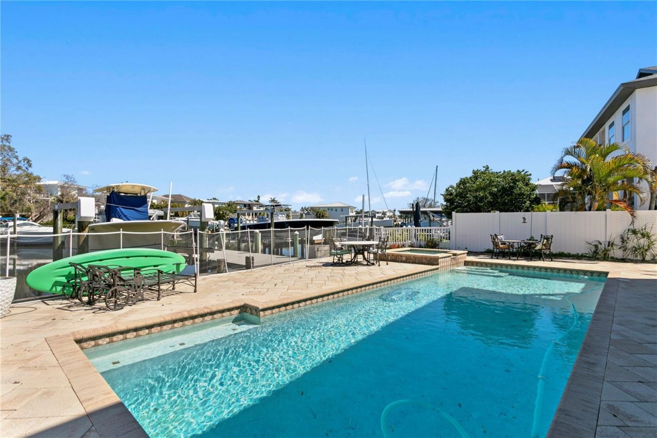 1867 Bayou Grande Boulevard Ne, Saint Petersburg, FL 33703 Photo