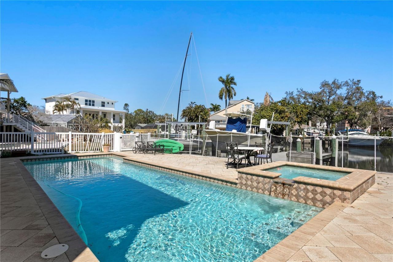 1867 Bayou Grande Boulevard Ne, Saint Petersburg, FL 33703 Photo