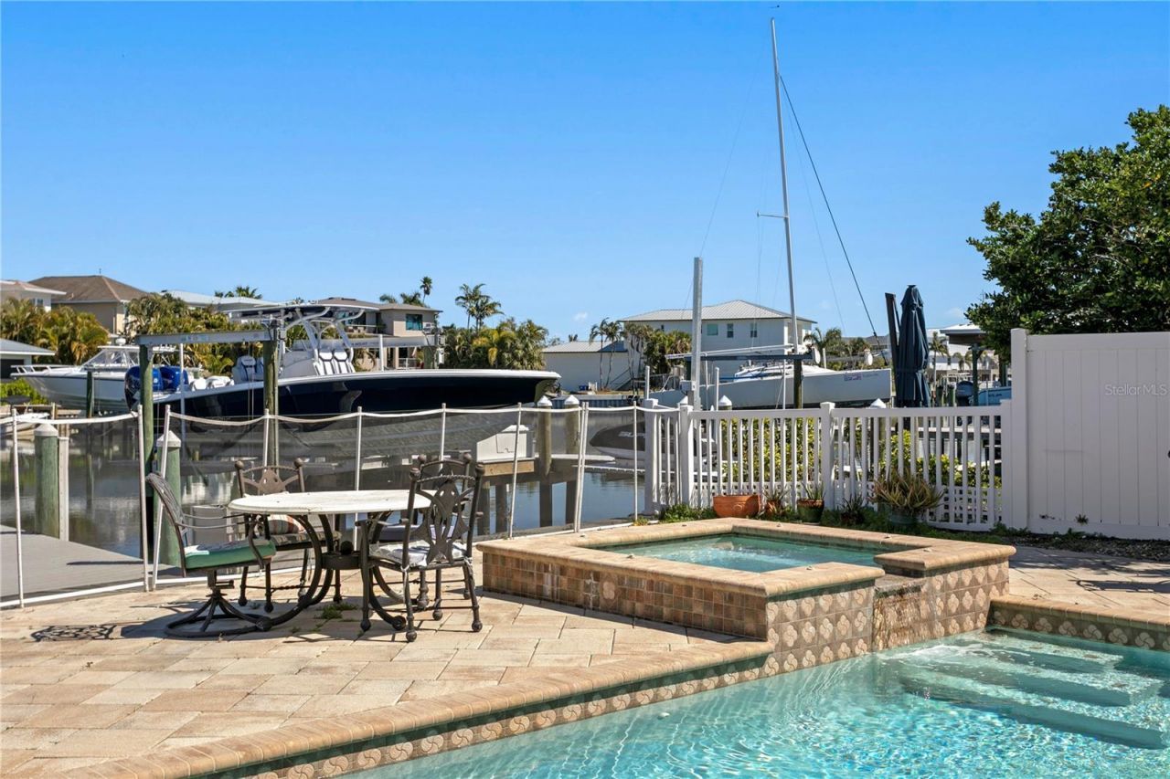 1867 Bayou Grande Boulevard Ne, Saint Petersburg, FL 33703 Photo