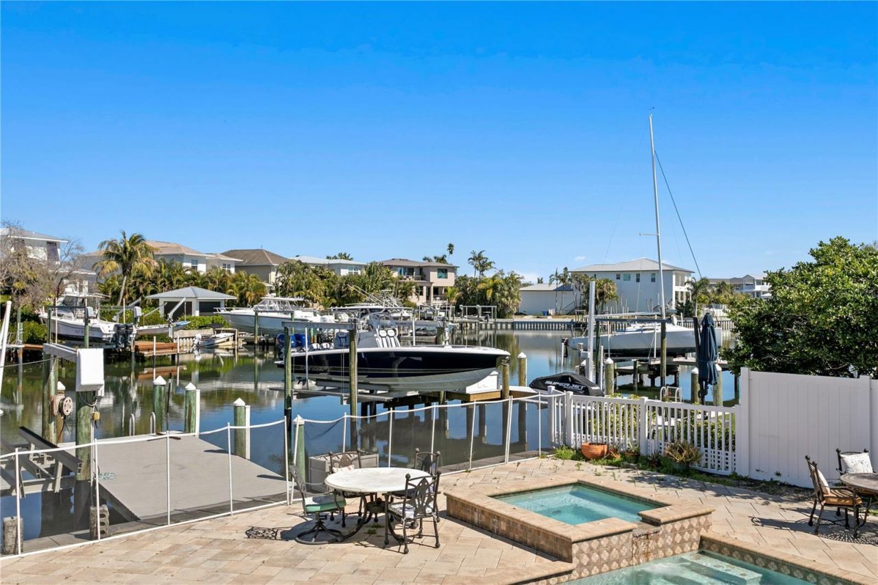 1867 Bayou Grande Boulevard Ne, Saint Petersburg, FL 33703 Photo