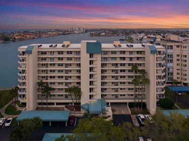 7932 SAILBOAT KEY BOULEVARD S, Unit 806, SOUTH PASADENA, FL 33707