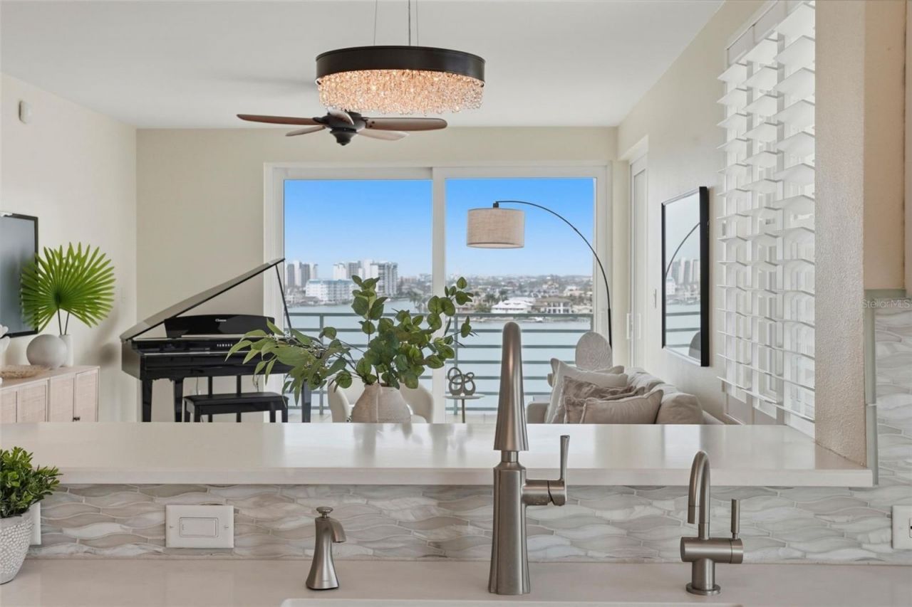 7932 Sailboat Key Boulevard S, Unit 806, South Pasadena, FL 33707 Photo