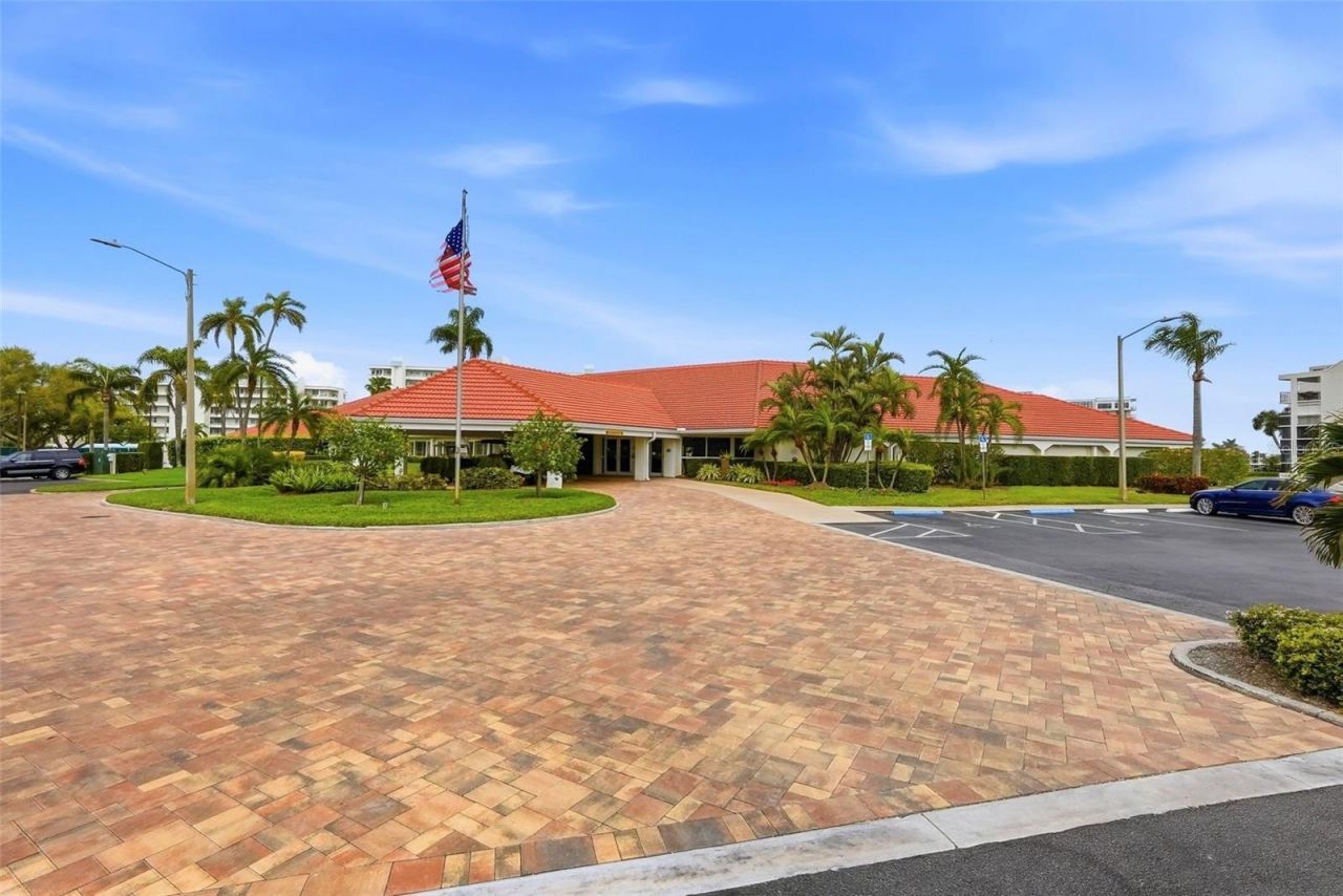 7932 Sailboat Key Boulevard S, Unit 806, South Pasadena, FL 33707 Photo