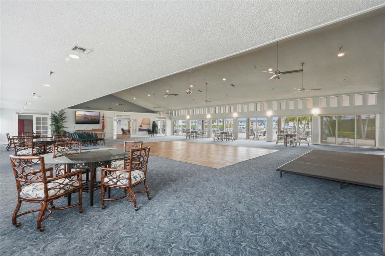 7932 Sailboat Key Boulevard S, Unit 806, South Pasadena, FL 33707 Photo