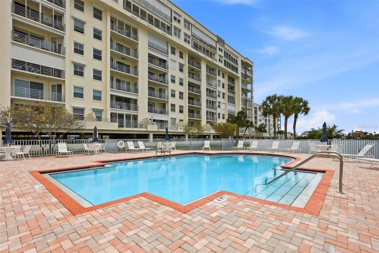 7932 Sailboat Key Boulevard S, Unit 806, South Pasadena, FL 33707 Photo