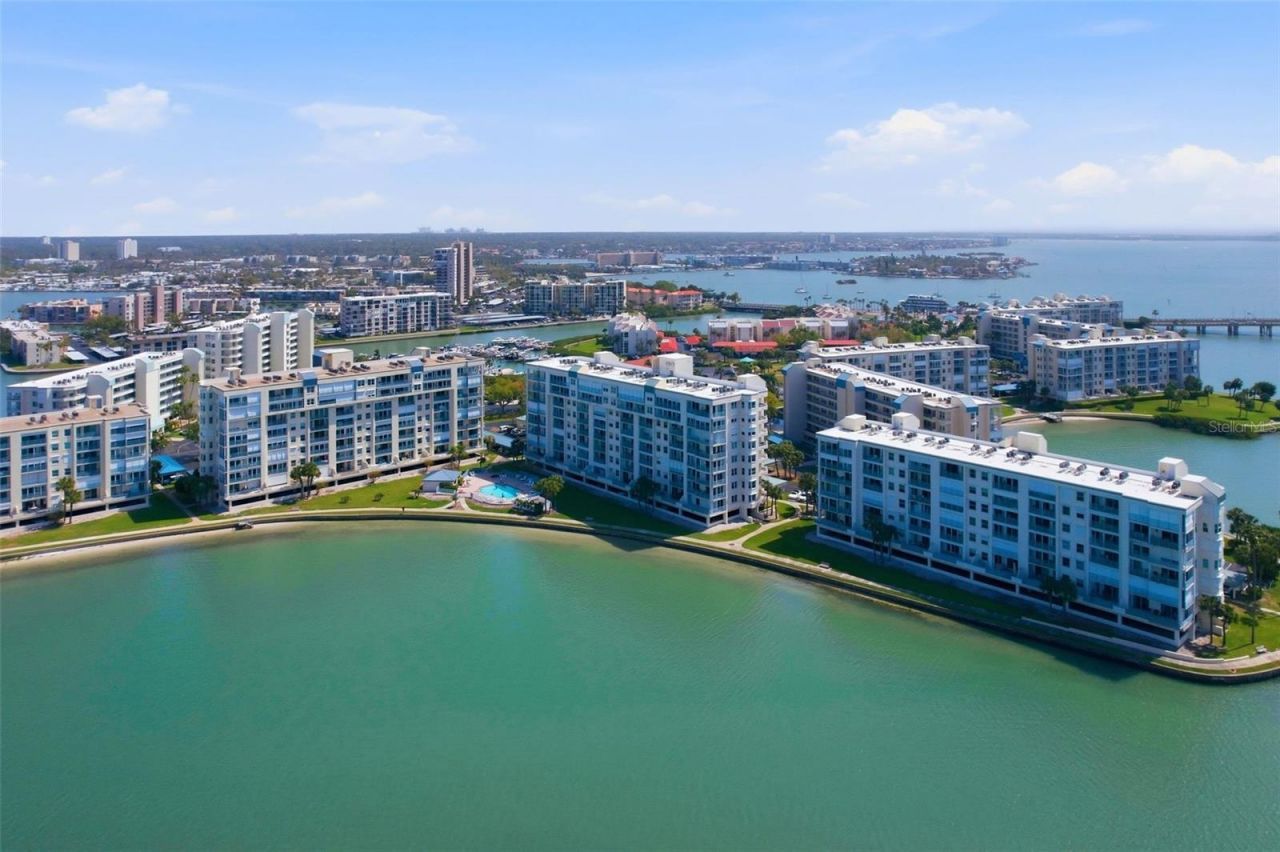 7932 Sailboat Key Boulevard S, Unit 806, South Pasadena, FL 33707 Photo