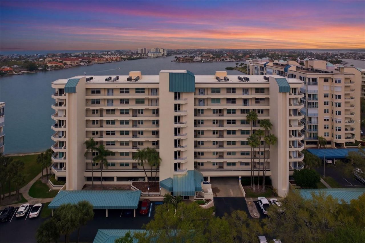 7932 Sailboat Key Boulevard S, Unit 806, South Pasadena, FL 33707 Photo