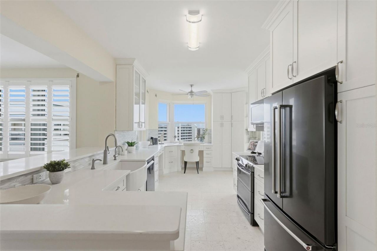 7932 Sailboat Key Boulevard S, Unit 806, South Pasadena, FL 33707 Photo