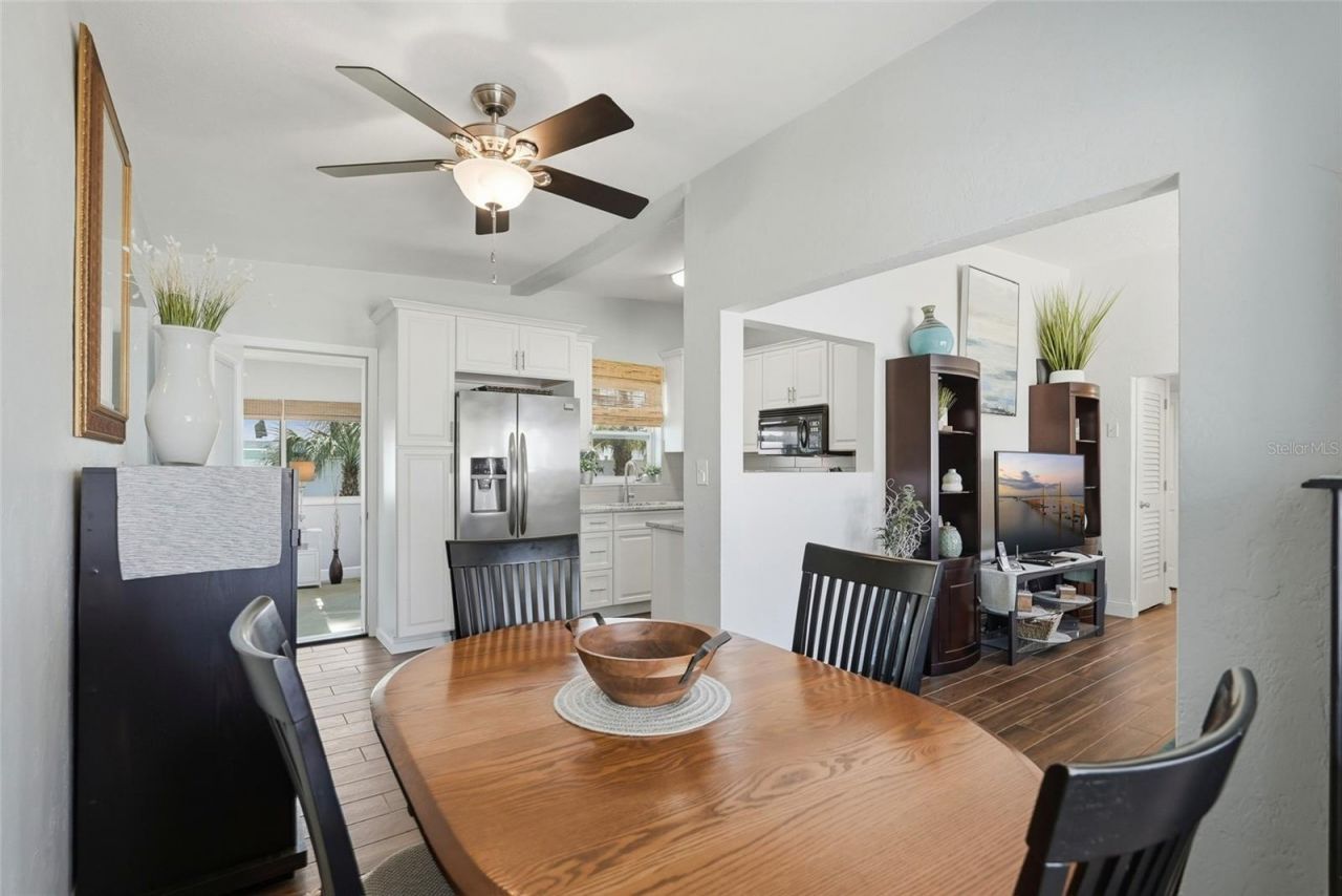 6535 10th Street N, Saint Petersburg, FL 33702 Photo