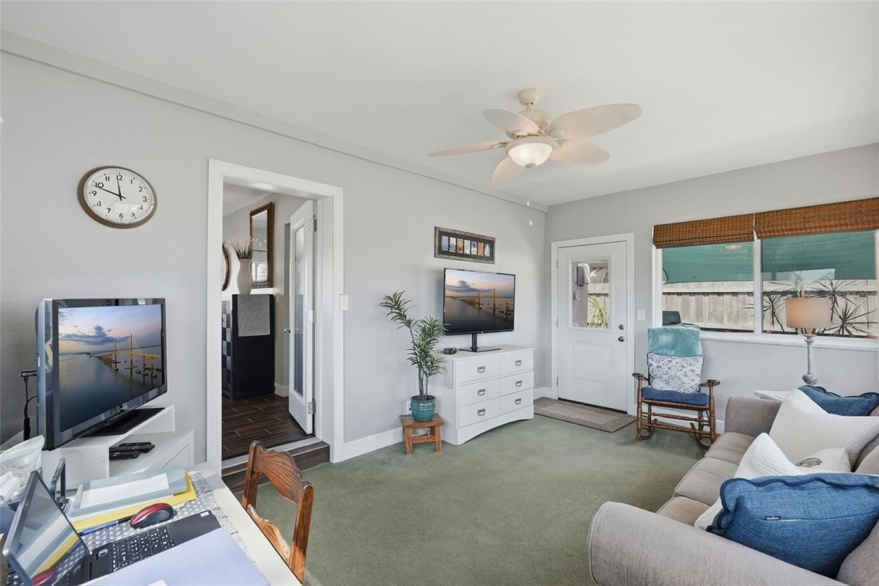 6535 10th Street N, Saint Petersburg, FL 33702 Photo