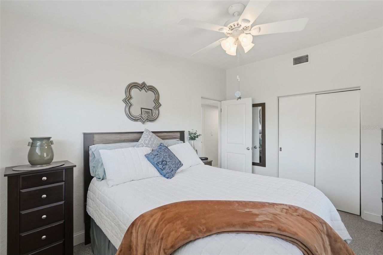 6535 10th Street N, Saint Petersburg, FL 33702 Photo