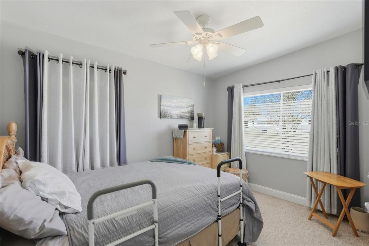 6535 10th Street N, Saint Petersburg, FL 33702 Photo