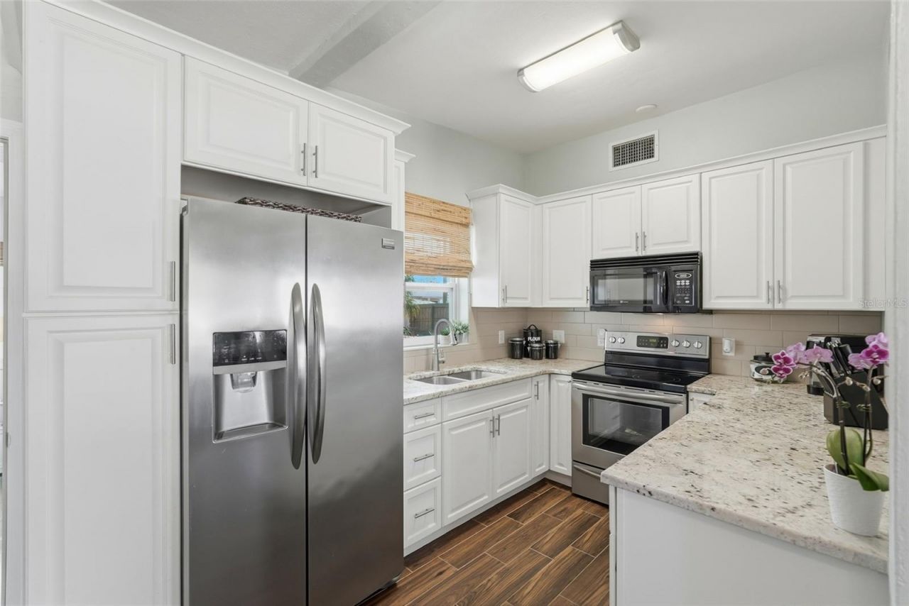 6535 10th Street N, Saint Petersburg, FL 33702 Photo