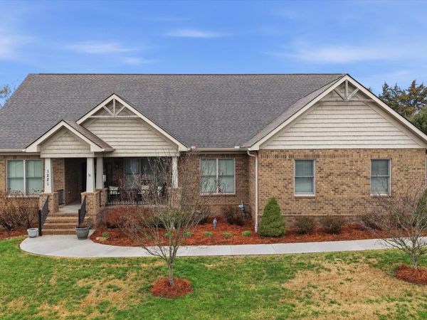 1221 Brighton Drive, Alcoa, TN 37701