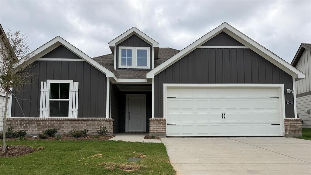 2040 Bobby Ashcraft Drive, Lindale, TX 75771 Main Photo