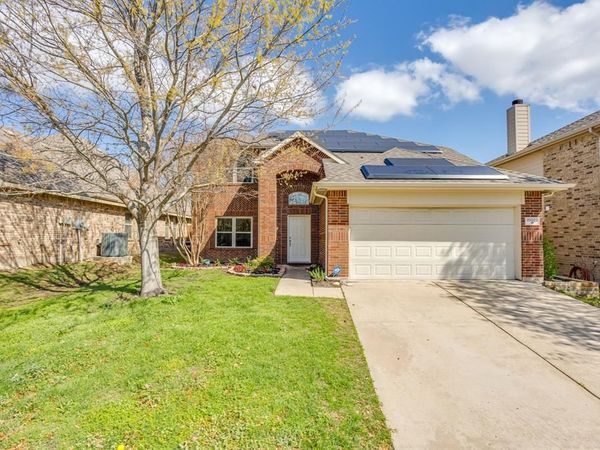 10020 Chrysalis Drive, Fort Worth, TX 76131