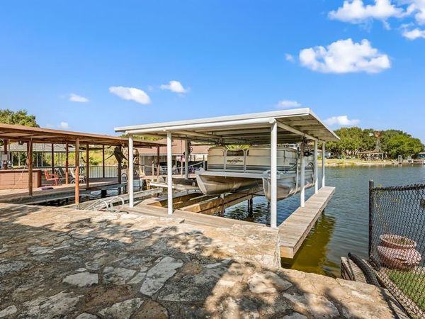 5221 River Ridge Street, Granbury, TX 76048