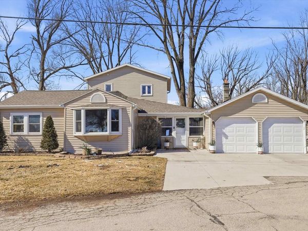 2451 LONGTAIL BEACH LANE, Suamico, WI 54173
