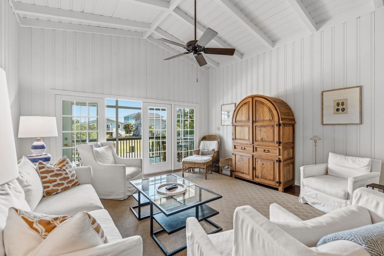 805 Parker Dr. Photo 7