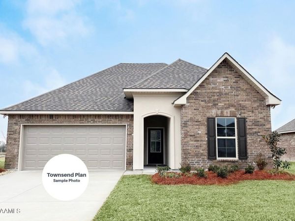 306 Hidden Meadows Drive , Lafayette, LA 70506